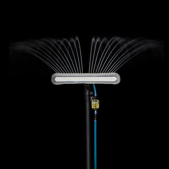 REACH-IT ULTRA LITE vattenmatade Borste med Scrub Pads