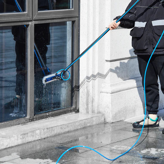 REACH-IT ULTRA LITE vattenmatade Borste med Scrub Pads