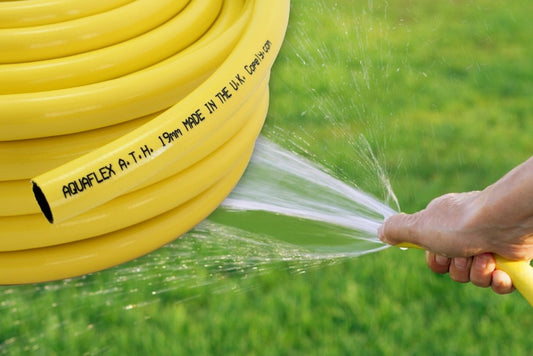 100m AquaFlex ø12mm vattenslang.