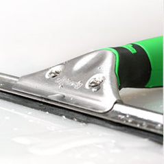 Unger ErgoTec Fönsterputs Handtag handtag ergotec greppet finns i två längder. ergonomiskt grepp. snabbfäste för skenan. kan även låsas fast med ungers teleskopskaft. handtaget passar ihop med rostfria skenor från Unger. fönsterputsning Fönsterputsredskap