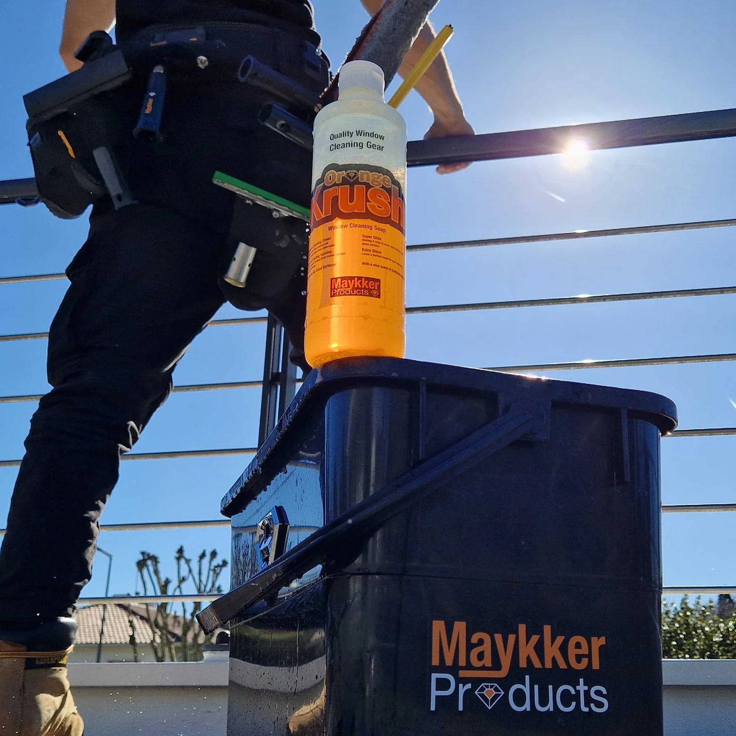 MAYKKER OrangeKrush professionell Fönstersåpa